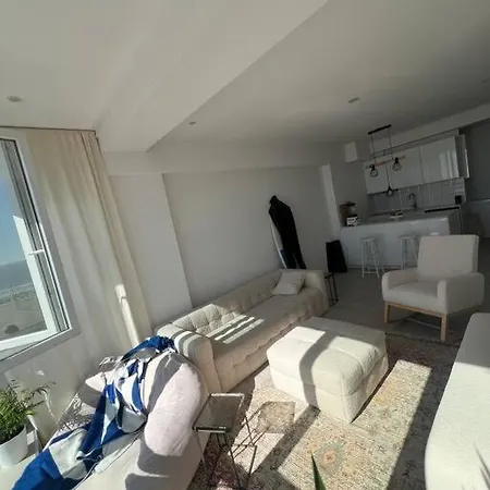 Dreamy Oceanfront Surf Penthouse With Epic Rooftop Costa da Caparica